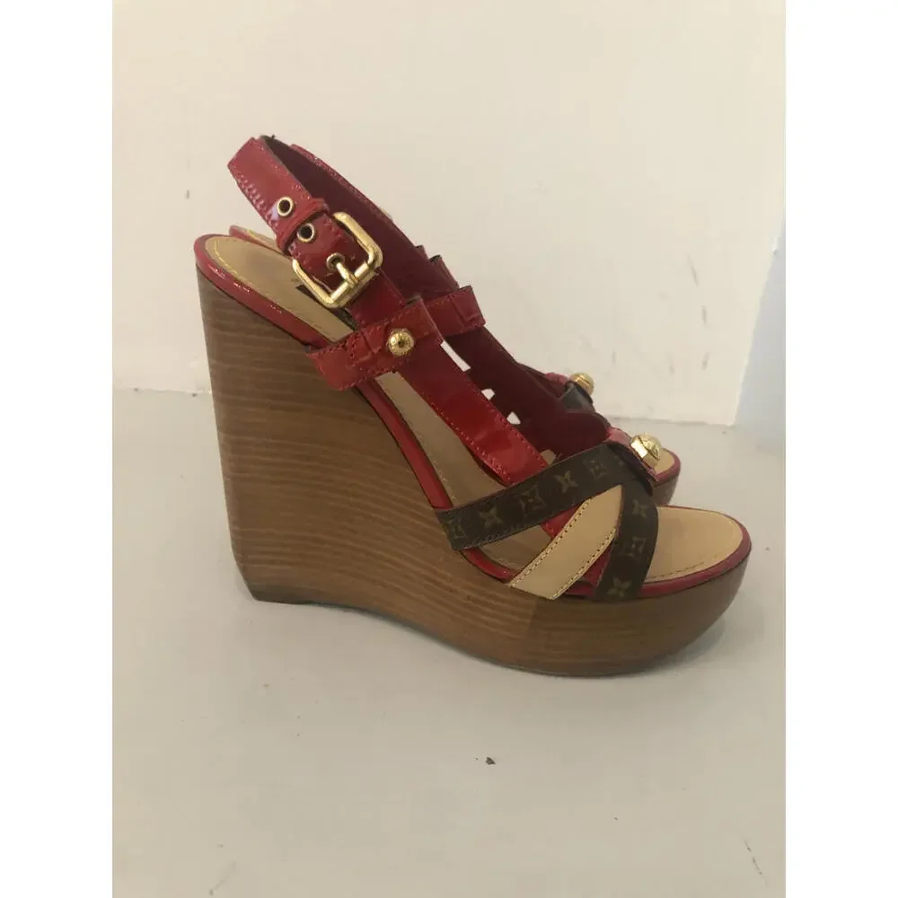 Louis Vuitton Red/Brown Cross Strap Monogram Canvas and patent Leather - Picture 2 of 4